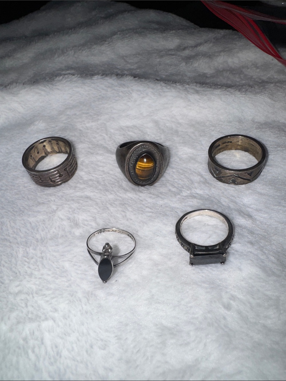 Lot of sterling rings